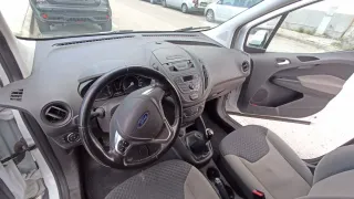Ford Transit Courier 2017