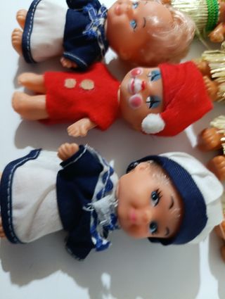 Lotto 7 bambole vintage Hong Kong