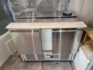 Mesa Preparación Refrigerada 2 Puertas