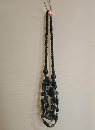 Collar artesanal azul marino