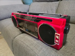 Radiocassette Sharp WQ-262 Rojo