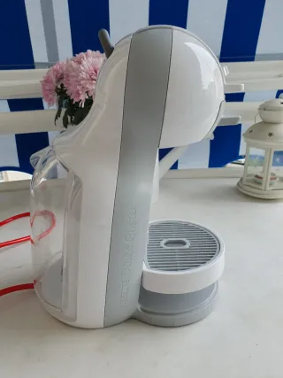 Cafetera Dolce Gusto Blanca