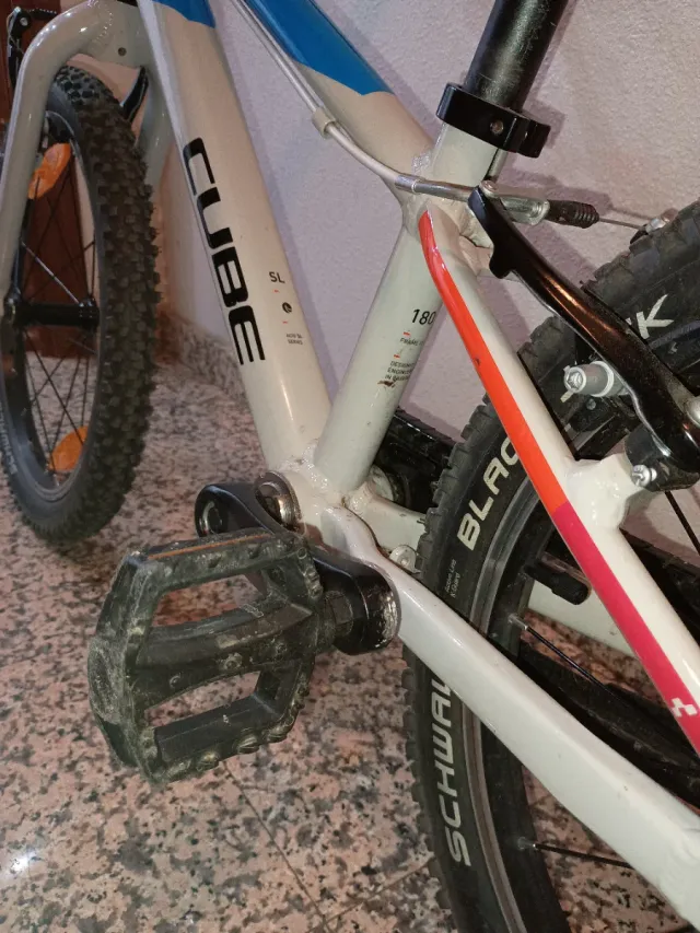 Bicicleta Infantil CUBE 18 pulgadas