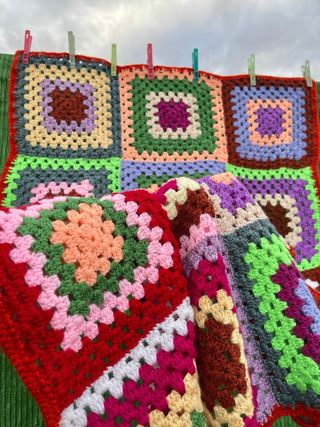 Colcha ganchillo patchwork manta mantita a mano