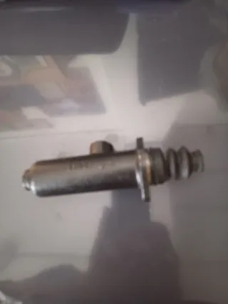 Bomba Maestro Renault 4/4