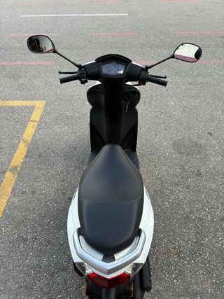 Peugeot Kisbee Scooter Automática