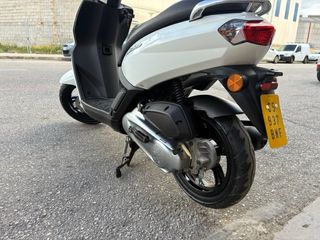 Peugeot Kisbee Scooter Automática