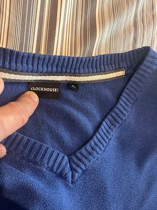 Jersey azul cuello pico Clockhouse