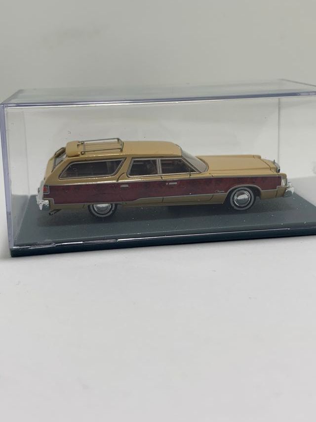 Chrysler town & country NEO escala 1/87