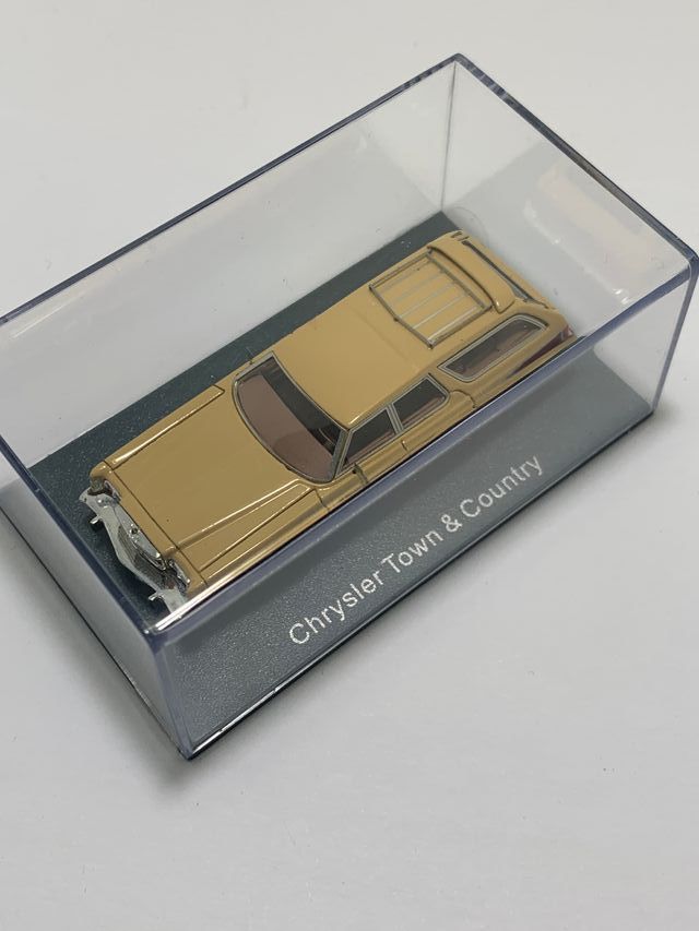 Chrysler town & country NEO escala 1/87