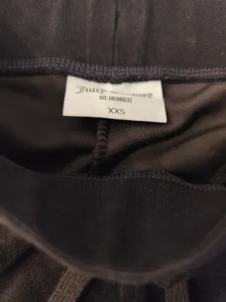 Tuta Juicy Couture nera con strass