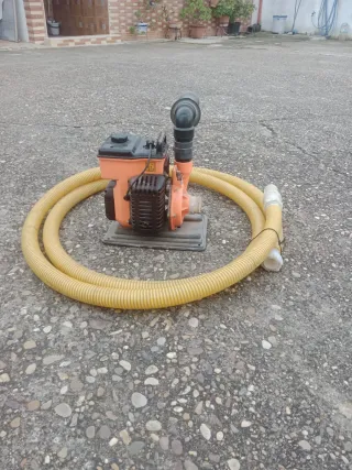 Bomba de agua gasolina