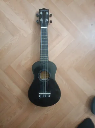 Ukelele Martin Smith Negro