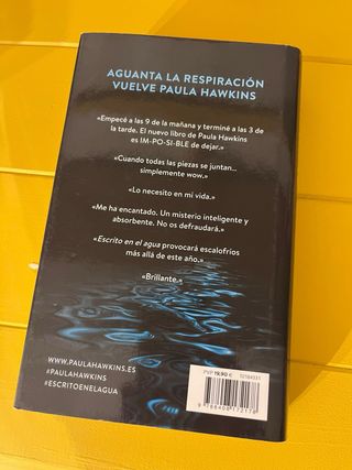 Libro Escrito en el Agua de Paula Hawkins
