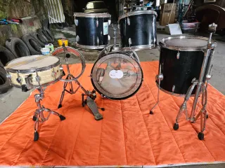 Batería Acústica Supreme + Caja Pacific