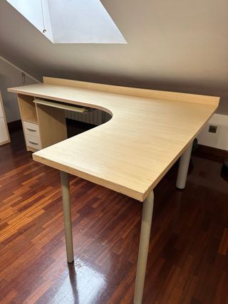 Mesa de escritorio madera y metal