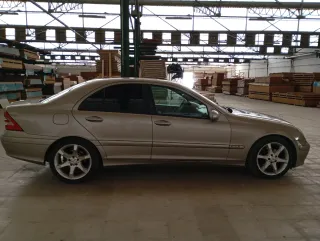 Mercedes-Benz Clase C 2006