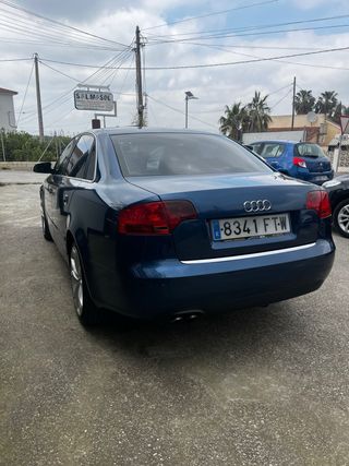 Audi A4 SLINE 2.0 TDI 140CV NACIONAL