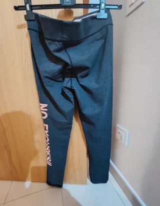 Conjunto deportivo sudadera y leggings