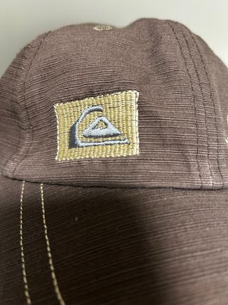 Gorra Quiksilver marrón vintage skate surf