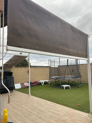 Pergola in alluminio e tessuto