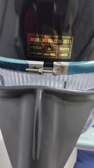 Secador de casco negro profesional peluquería