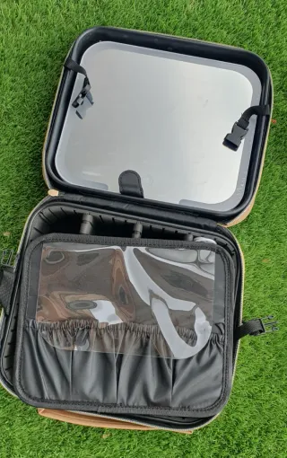 NECESER ESTUCHE MAQUILLAJE CON ESPEJO LED Natura