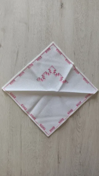 Mantel individual y servilleta bordado yugoslavo