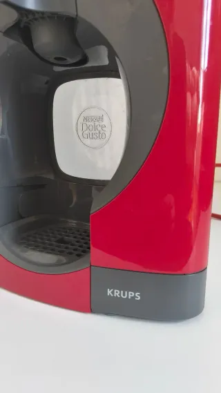 Cafetera Krups Dolce Gusto Roja