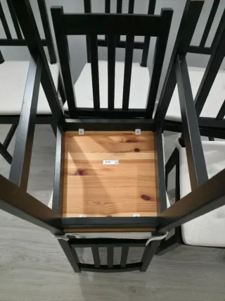 6 Sillas de Madera Negras con Cojines Beige