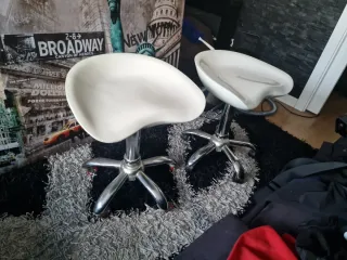 Juego de 2 sillas de cocina plateadas y blancas