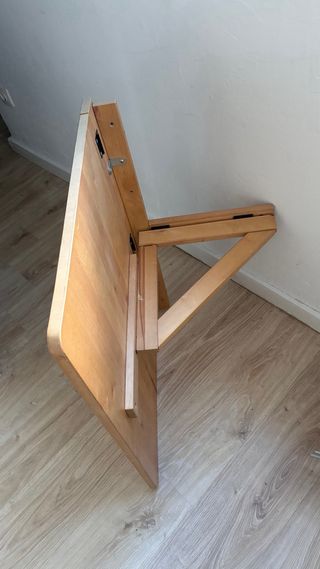 Mesa plegable de madera