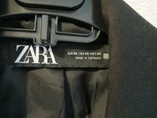 Chaqueta ZARA negra