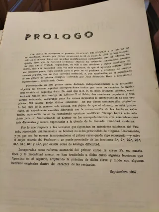 Acordeón Guerrini Super Luxe Rojo.
