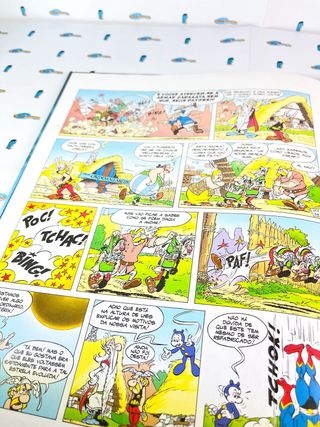 Livro Astérix O Céu Cai-lhe em Cima da Cabeça