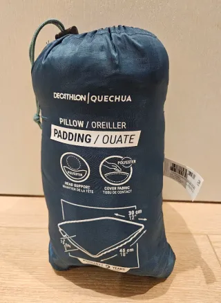 Almohada Quechua Decathlon Compacta