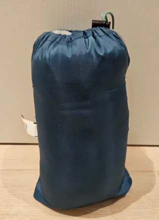 Almohada Quechua Decathlon Compacta