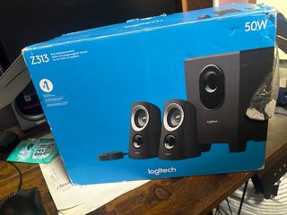 Altavoces Logitech Negros