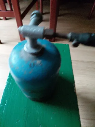 Soldador a gas azul