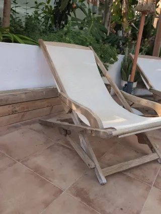 Hamaca de jardín de madera y tela perforada