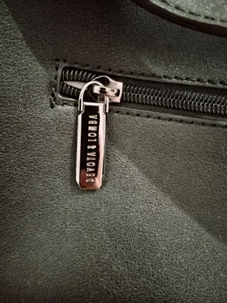 Bolso Negro Devota & Lomba