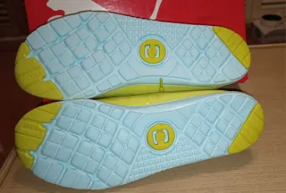 Zapatillas Puma Pistacho Talla 40