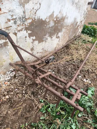 Herramientas de labranza antiguas 100€ las dos