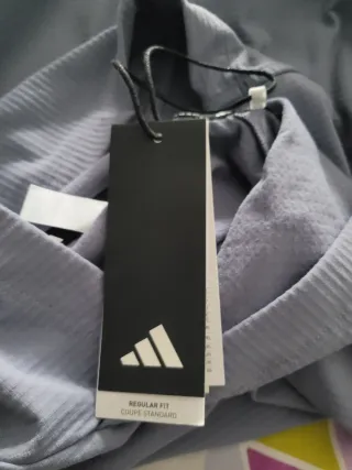 Sudadera Adidas Yoga sin estrenar.