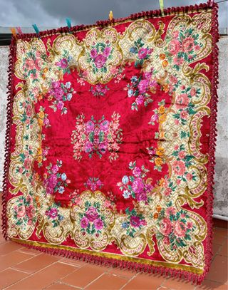 MAJESTUOSA colcha antigua pieza religiosa altar