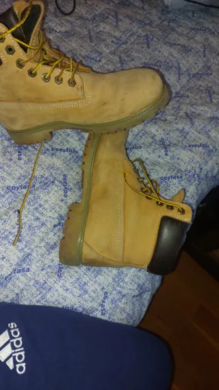 Botas Timberland chico camelo