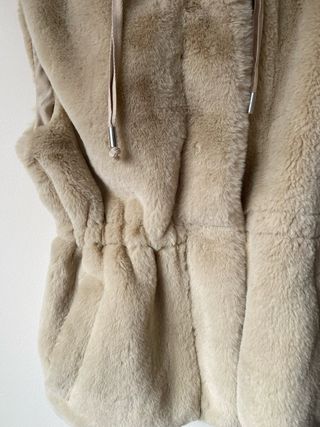 Chaleco pelo beige T.S