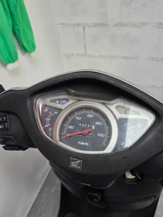 Honda Lead 110 2011