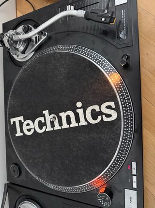 Giradiscos Acustic Control HT-910 Q