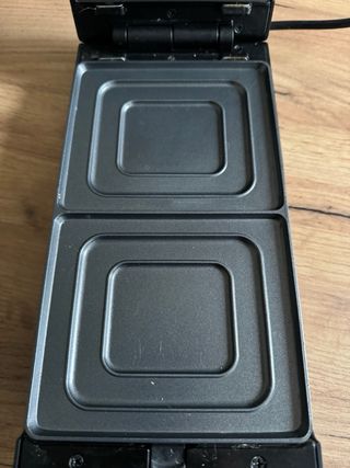 Sandwichera Prozis Negra